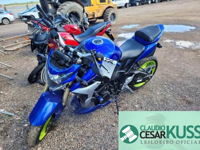 SUZUKI GSR 750 15/15 SUZUKI GSR 750 15/15